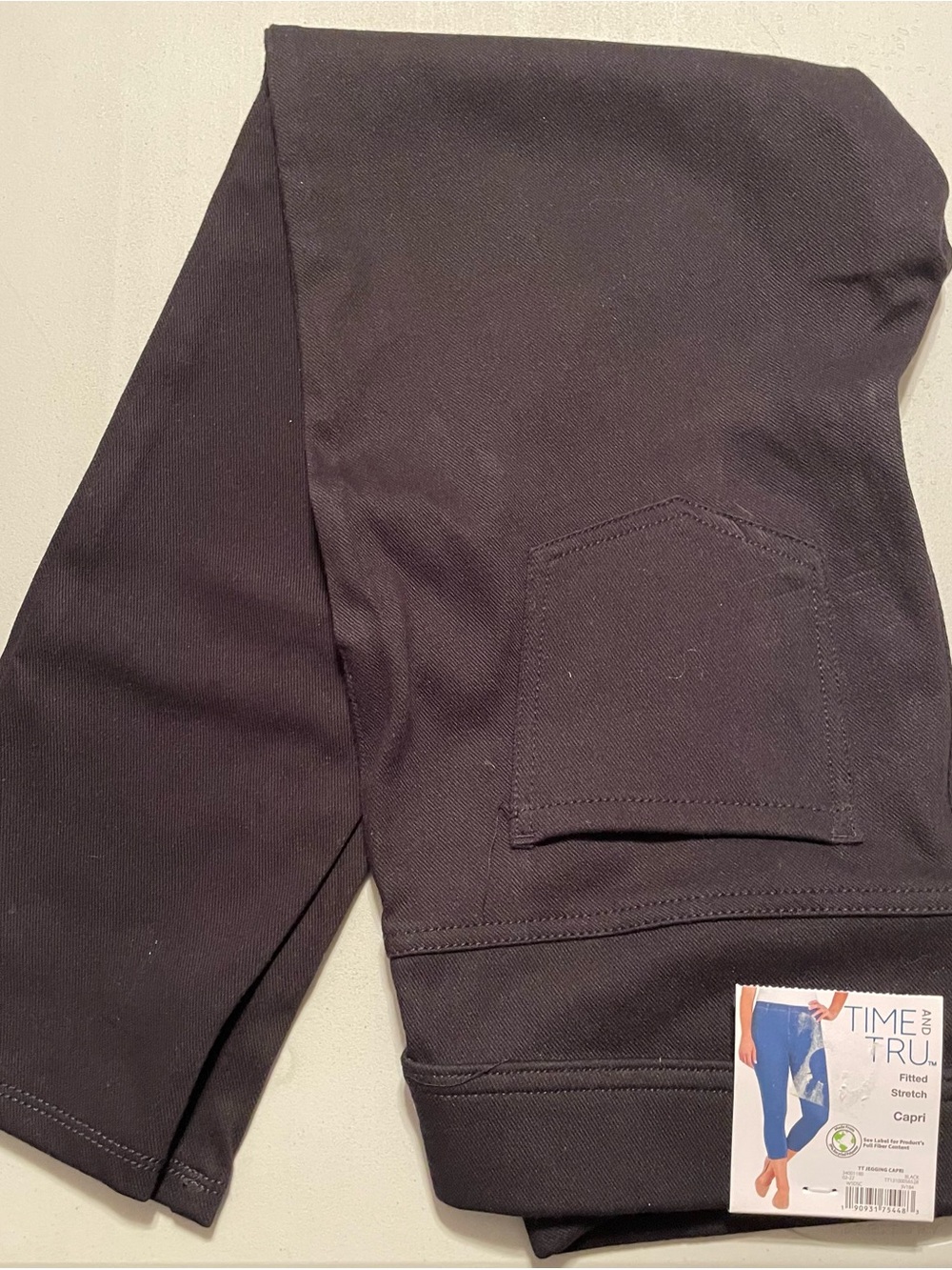 Time and Tru Black Capri Jegging Pants for women NWT Large